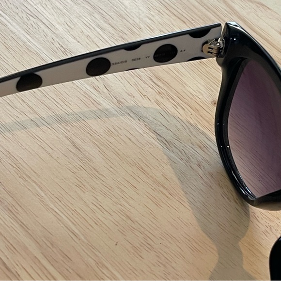 Kate Spade Jessa sunglasses & hard case - Picture 12 of 12